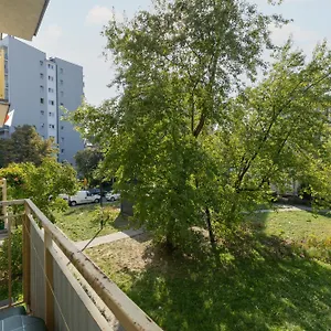 Elekcyjna With Balcony By Renters Apartament